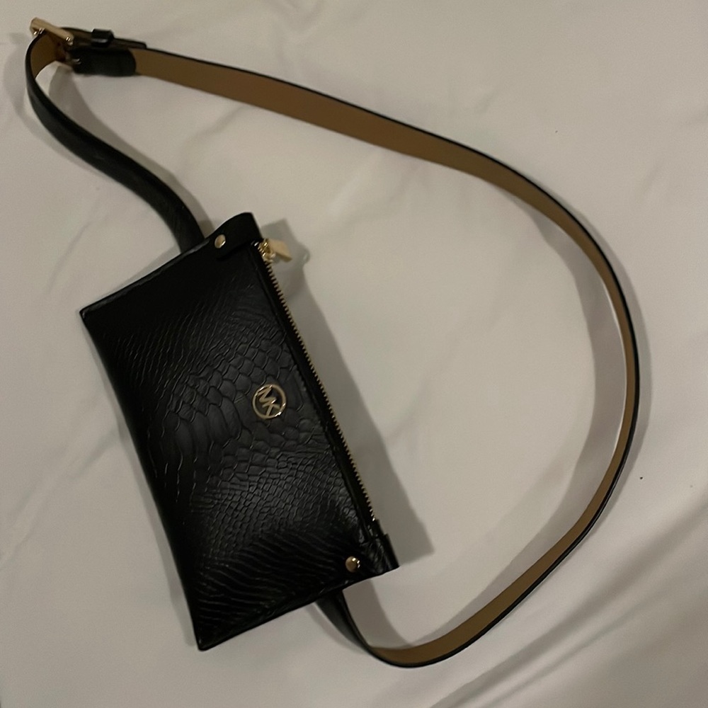 Michael kors belt bag